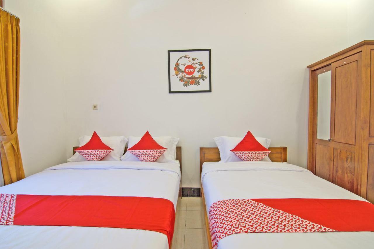 Oyo 931 Dara Dewi Homestay Джокякарта Екстериор снимка