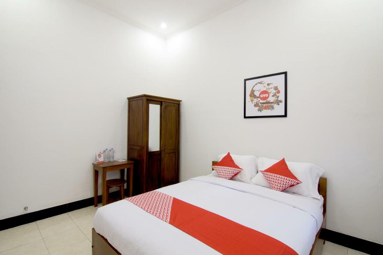 Oyo 931 Dara Dewi Homestay Джокякарта Екстериор снимка